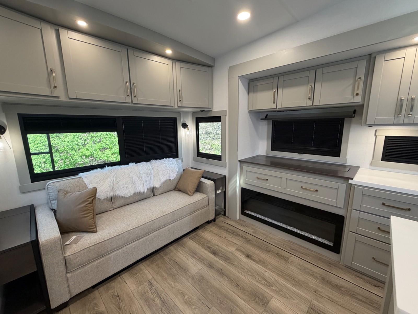 2026 Brinkley RV 2026 Brinkley RV Model Z - thumbnail 7