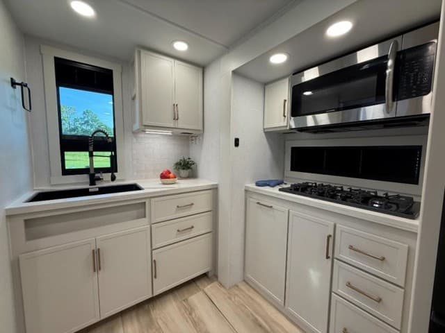 2026 Brinkley RV 2026 Brinkley RV Model I - thumbnail 8