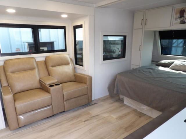 2026 Brinkley RV 2026 Brinkley RV Model I - thumbnail 8