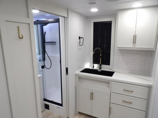 2026 Brinkley RV 2026 Brinkley RV Model I - thumbnail 11