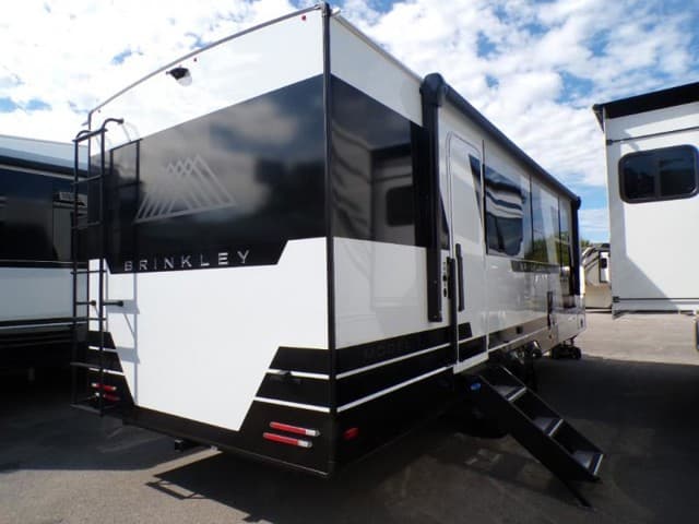 2026 Brinkley RV 2026 Brinkley RV Model I - thumbnail 4