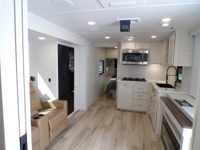 2026 Brinkley RV 2026 Brinkley RV Model I - thumbnail 12