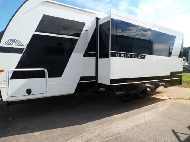 2026 Brinkley RV 2026 Brinkley RV Model I - thumbnail 6