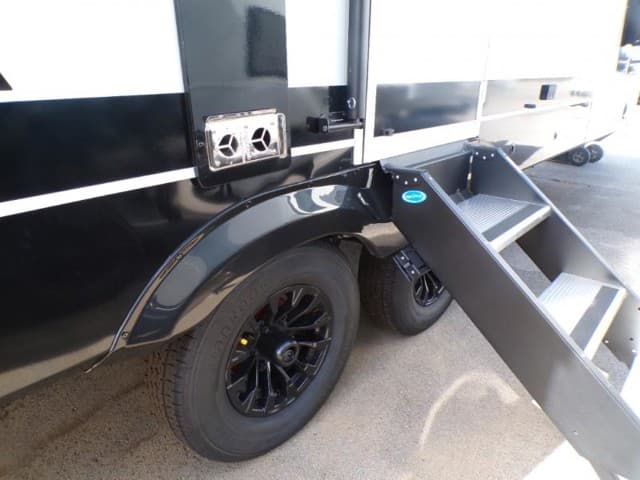 2026 Brinkley RV 2026 Brinkley RV Model I - thumbnail 10