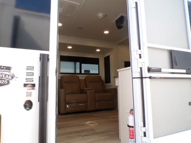 2026 Brinkley RV 2026 Brinkley RV Model I - thumbnail 11