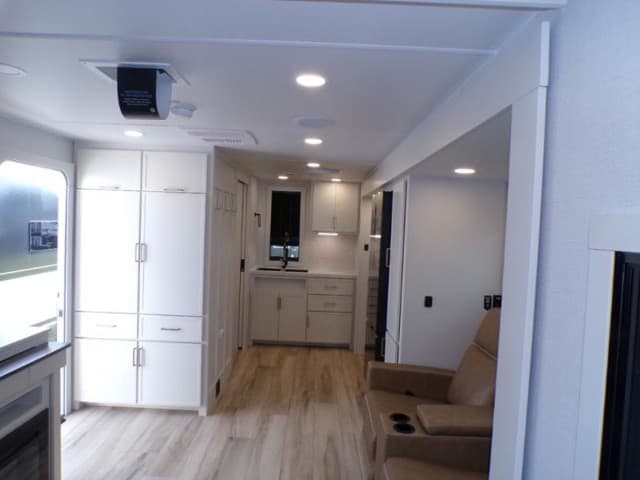 2026 Brinkley RV 2026 Brinkley RV Model I - thumbnail 12