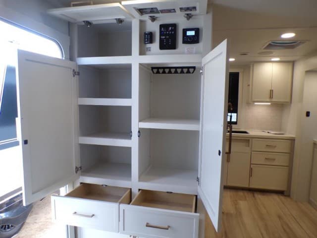 2026 Brinkley RV 2026 Brinkley RV Model I - thumbnail 19