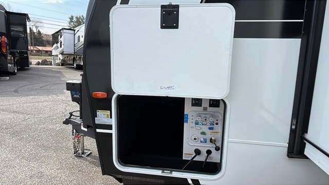 2026 Brinkley RV 2026 Brinkley RV Model Z Air - thumbnail 6