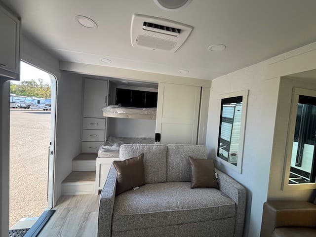 2026 Brinkley RV 2026 Brinkley RV Model I - thumbnail 8