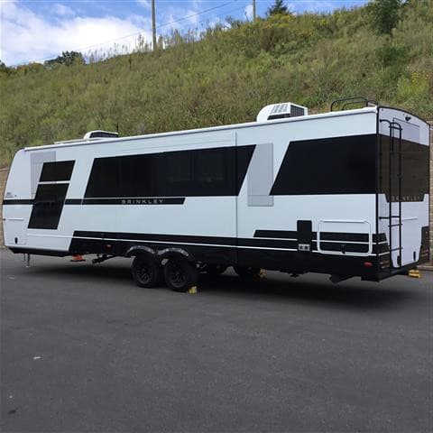 2026 Brinkley RV 2026 Brinkley RV Model I - thumbnail 4