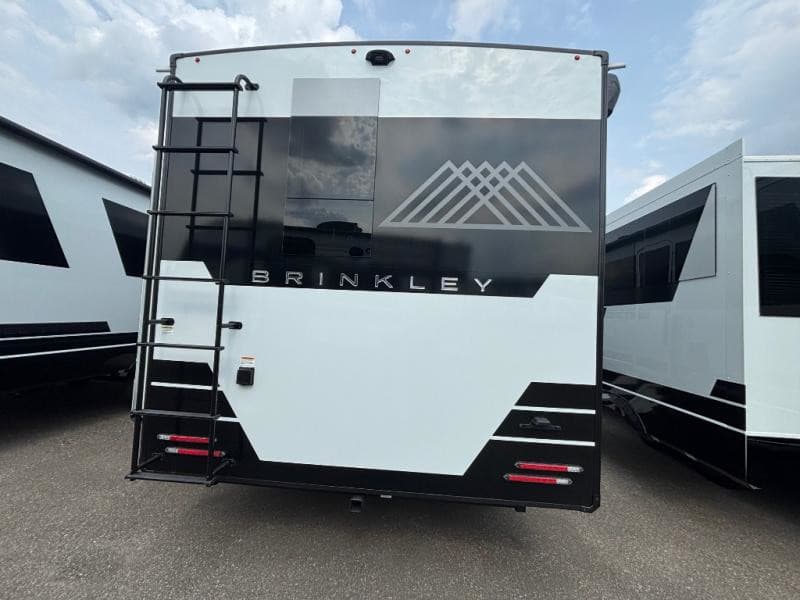2026 Brinkley 2026 Brinkley Model I - thumbnail 3