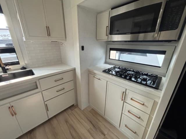 2026 Brinkley RV 2026 Brinkley RV Model I - thumbnail 6