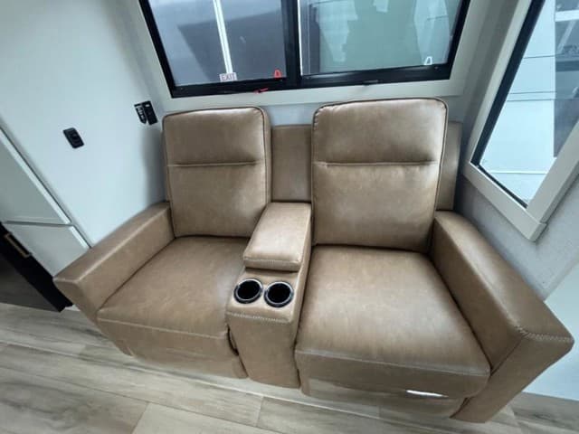 2026 Brinkley RV 2026 Brinkley RV Model I - thumbnail 10