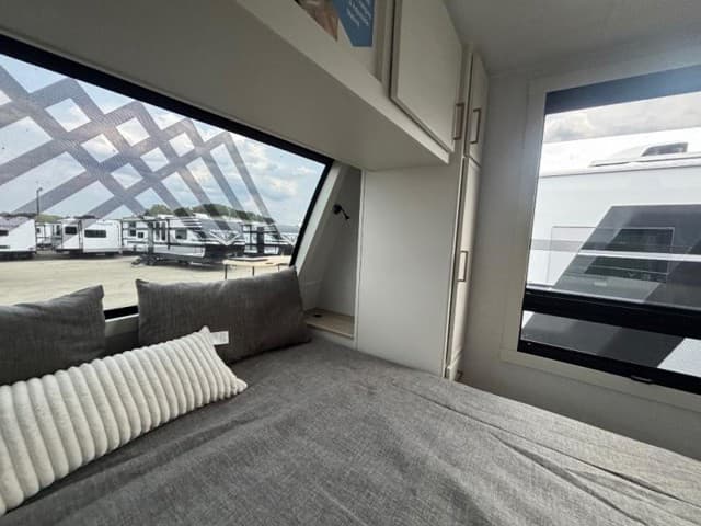 2026 Brinkley RV 2026 Brinkley RV Model I - thumbnail 13