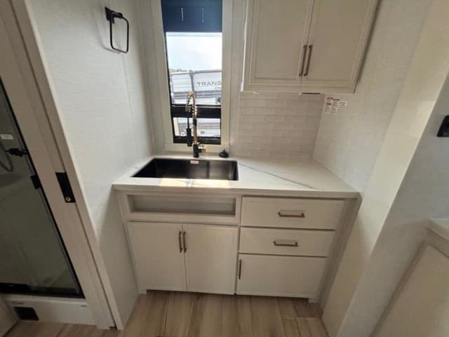 2026 Brinkley RV 2026 Brinkley RV Model I - thumbnail 16