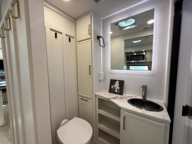 2026 Brinkley RV 2026 Brinkley RV Model I - thumbnail 13