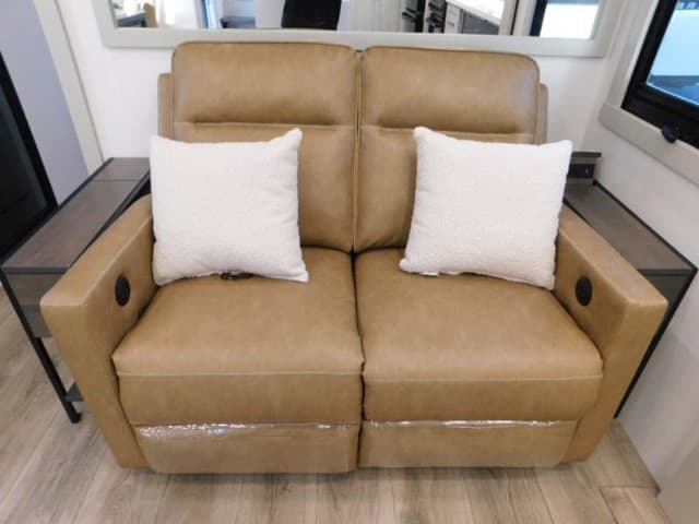 2025 Brinkley RV 2025 Brinkley RV Model G - thumbnail 10