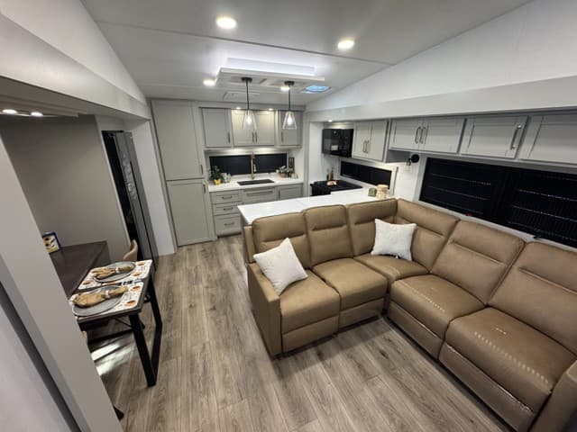 2026 Brinkley RV 2026 Brinkley RV Model Z - thumbnail 5