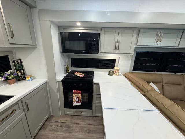 2026 Brinkley RV 2026 Brinkley RV Model Z - thumbnail 10