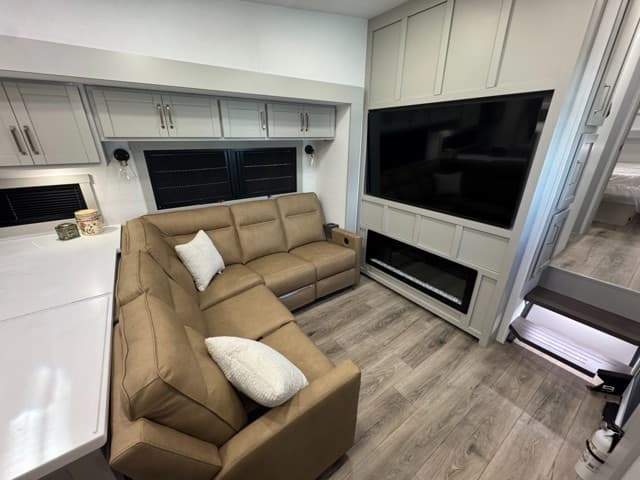 2026 Brinkley RV 2026 Brinkley RV Model Z - thumbnail 14