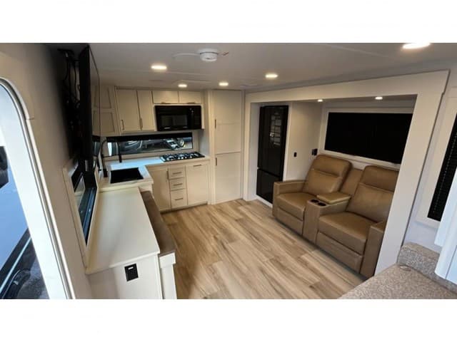 2026 Brinkley RV 2026 Brinkley RV Model I - thumbnail 10