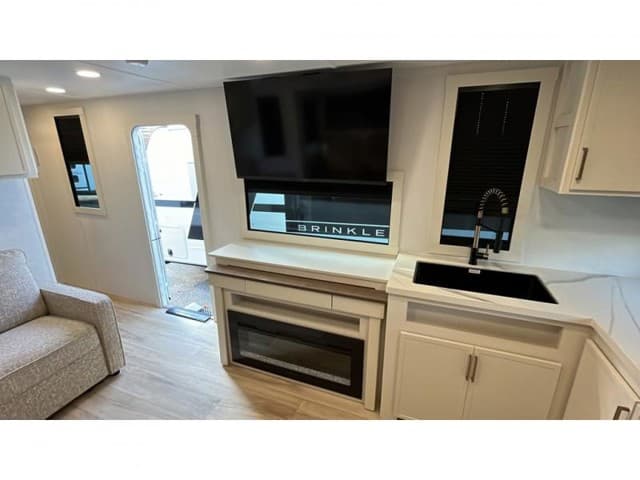 2026 Brinkley RV 2026 Brinkley RV Model I - thumbnail 13