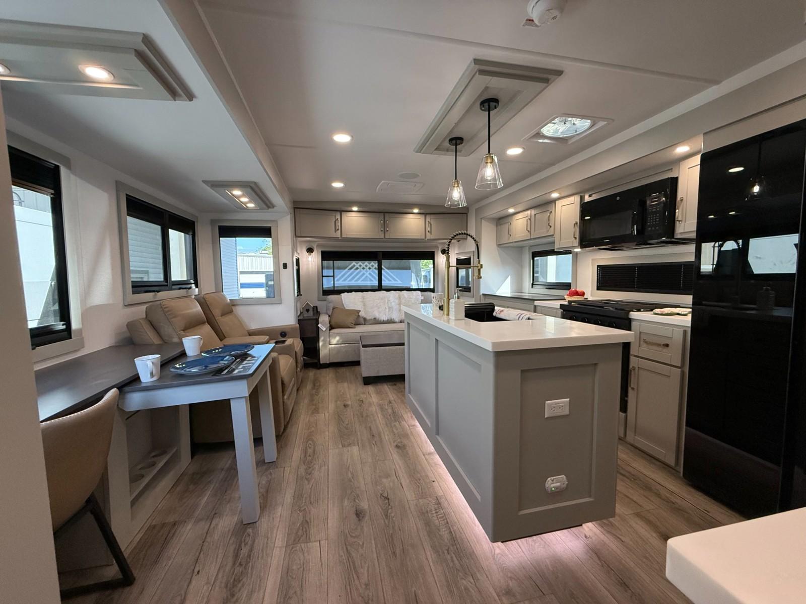 2026 Brinkley RV 2026 Brinkley RV Model Z Air - thumbnail 5