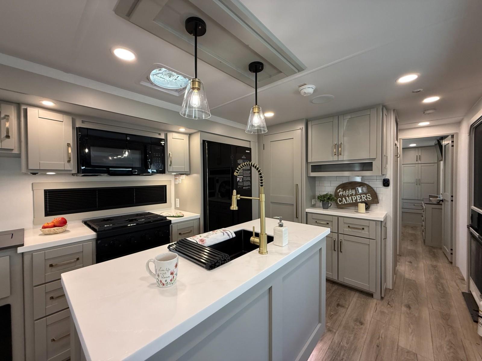 2026 Brinkley RV 2026 Brinkley RV Model Z Air - thumbnail 7