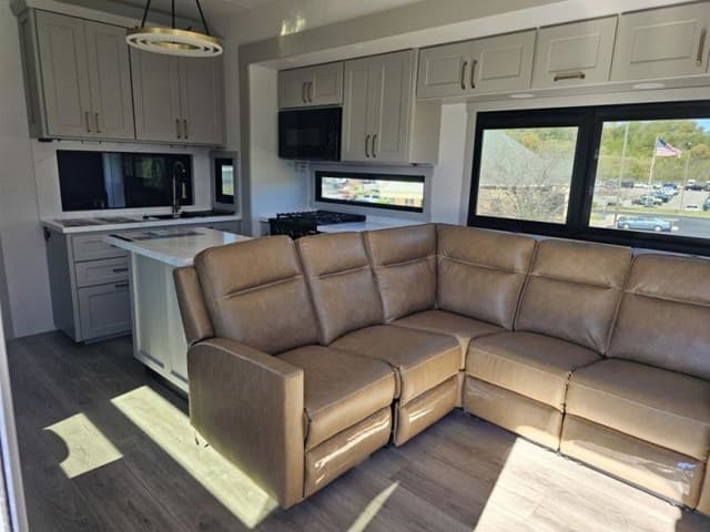 2025 Brinkley RV 2025 Brinkley RV Model G - thumbnail 17