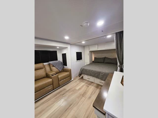 2026 Brinkley RV 2026 Brinkley RV Model IX - thumbnail 6