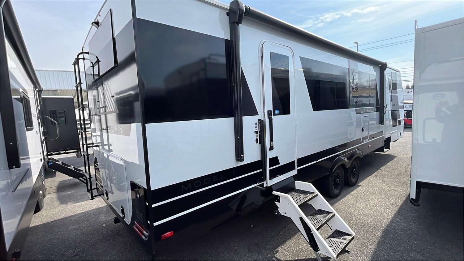 2026 Brinkley RV 2026 Brinkley RV Model I - thumbnail 3