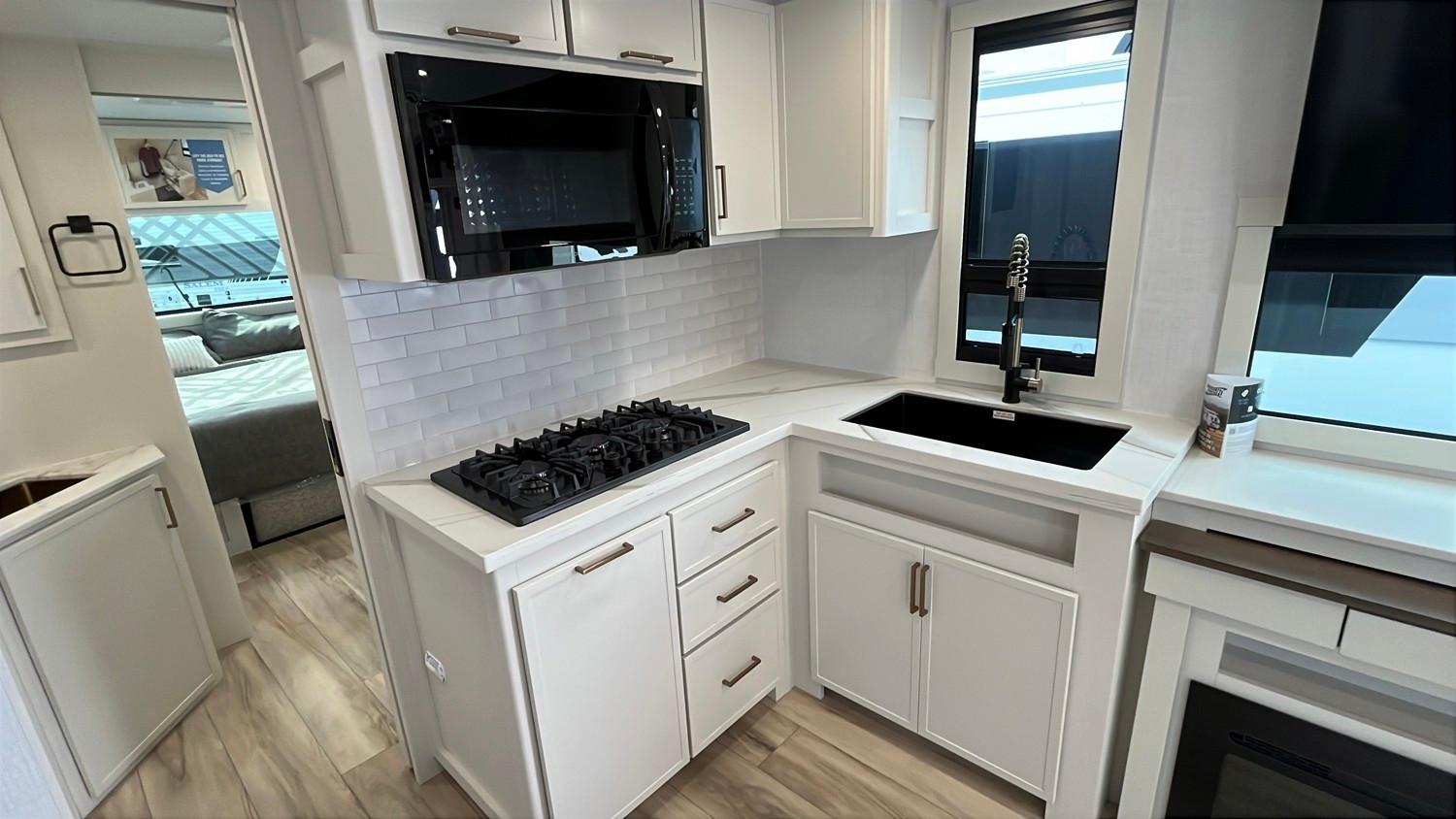 2026 Brinkley RV 2026 Brinkley RV Model I - thumbnail 16