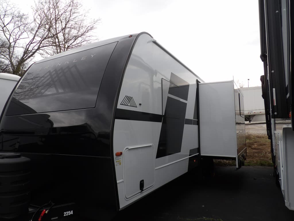 2026 Brinkley RV 2026 Brinkley RV Model I - thumbnail 2