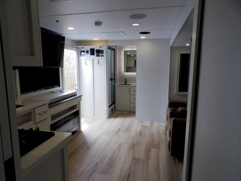 2026 Brinkley RV 2026 Brinkley RV Model I - thumbnail 6