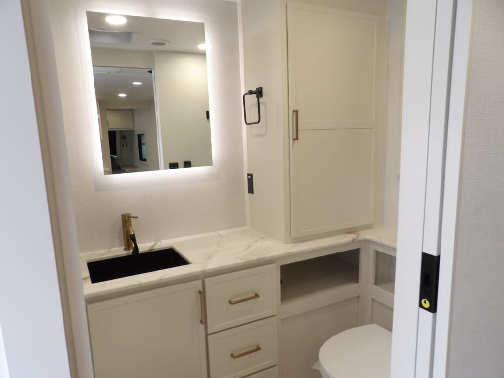 2026 Brinkley RV 2026 Brinkley RV Model I - thumbnail 7