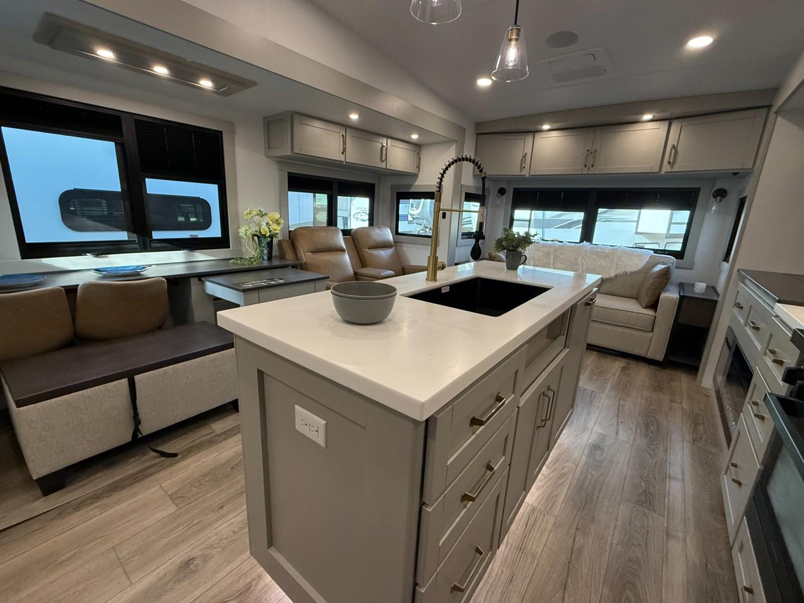 2026 Brinkley RV 2026 Brinkley RV Model Z - thumbnail 11