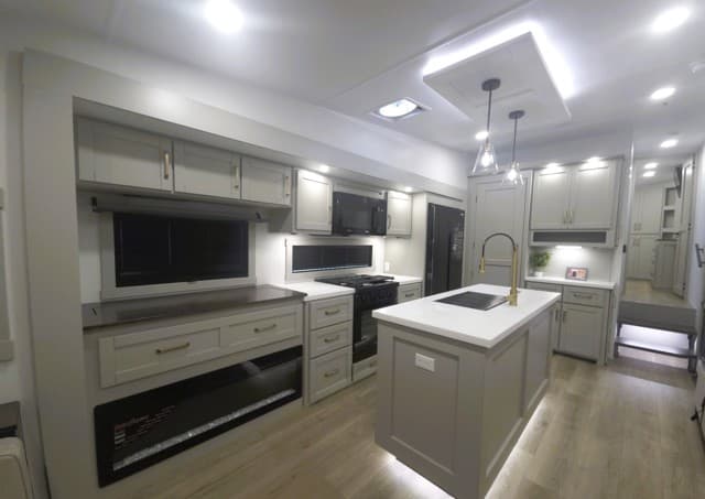 2026 Brinkley RV 2026 Brinkley RV Model Z - thumbnail 9