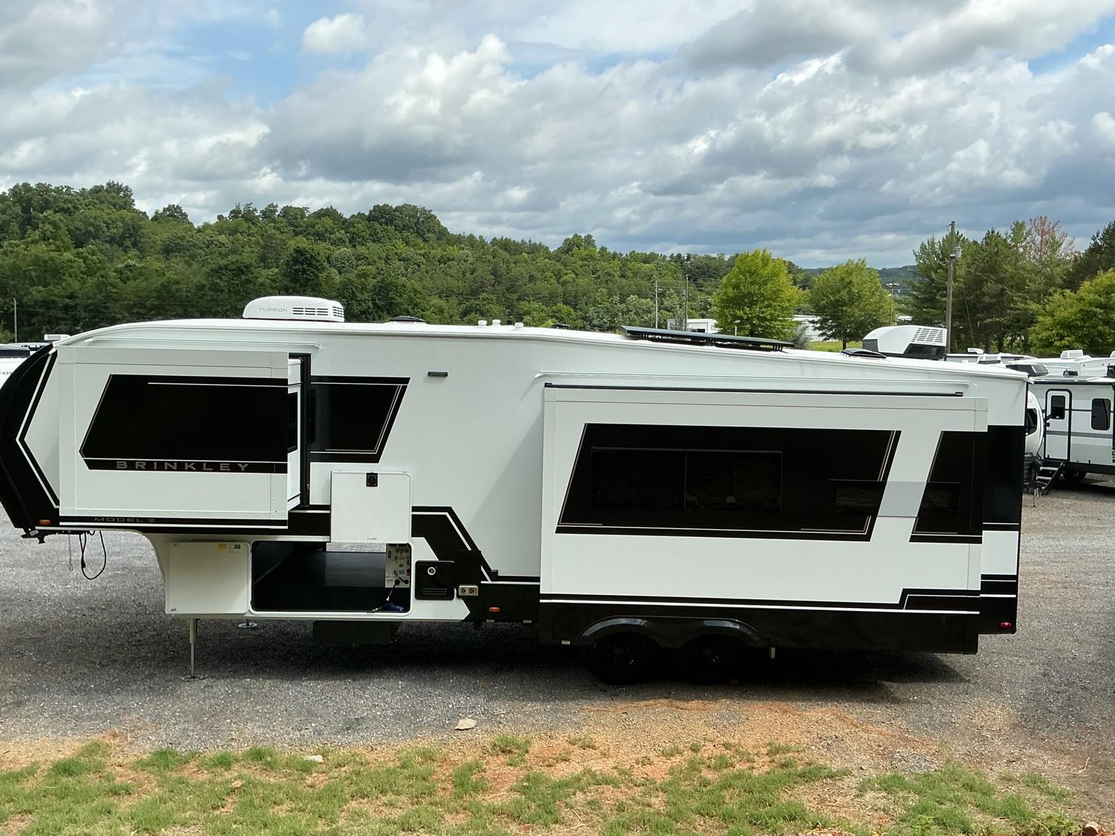 2026 Brinkley 2026 Brinkley Model Z - thumbnail 29