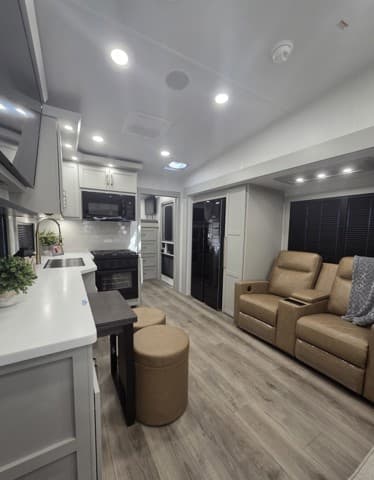 2026 Brinkley RV 2026 Brinkley RV Model Z - thumbnail 6