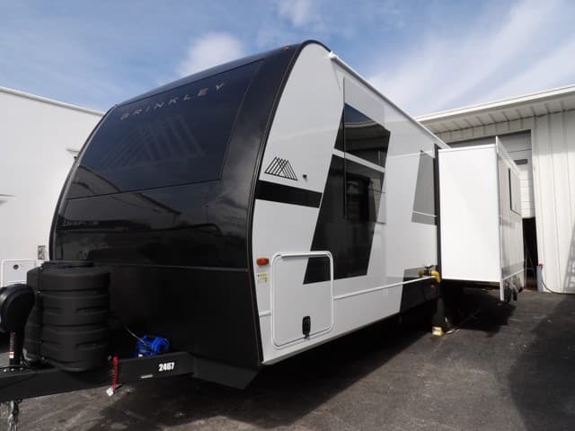 2026 Brinkley RV 2026 Brinkley RV Model I - thumbnail 3