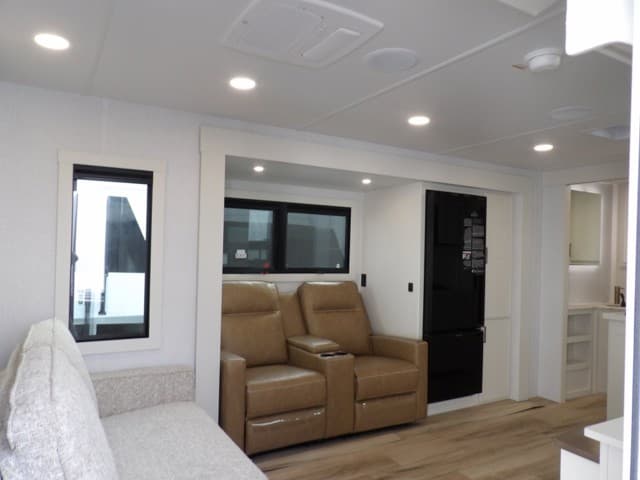 2026 Brinkley RV 2026 Brinkley RV Model I - thumbnail 5