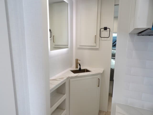 2026 Brinkley RV 2026 Brinkley RV Model I - thumbnail 11