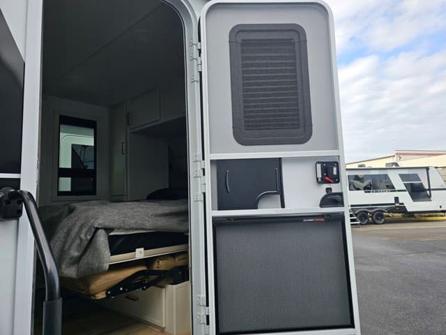 2026 Brinkley RV 2026 Brinkley RV Model IX - thumbnail 9