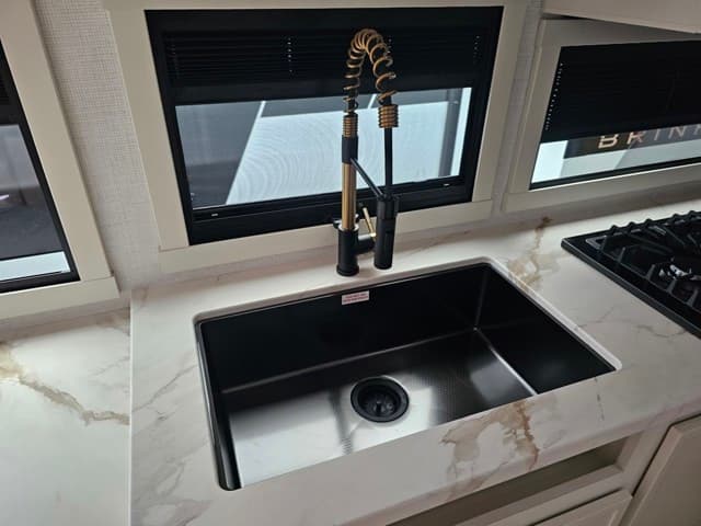 2026 Brinkley RV 2026 Brinkley RV Model IX - thumbnail 14