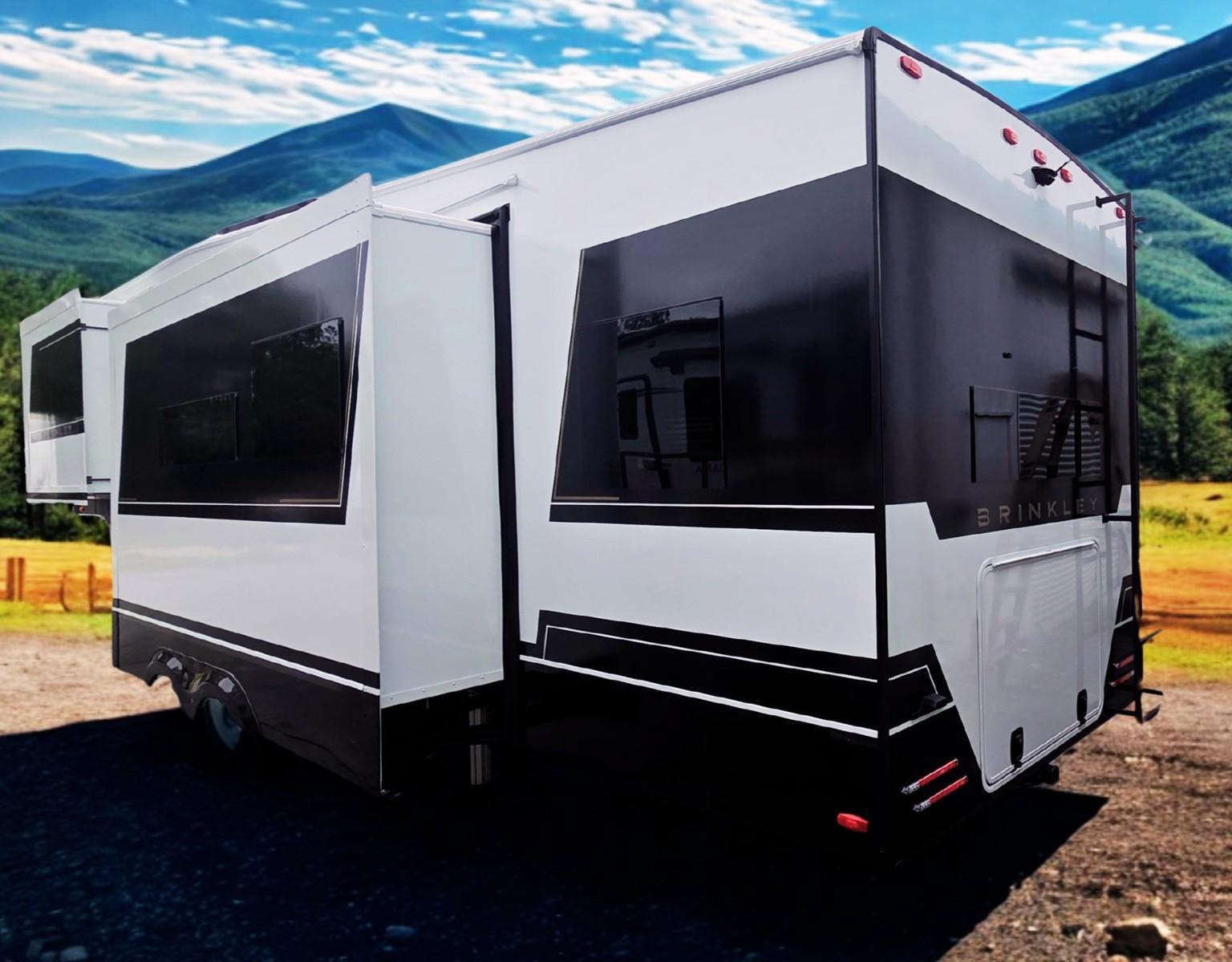 2026 Brinkley 2026 Brinkley Model Z - thumbnail 5