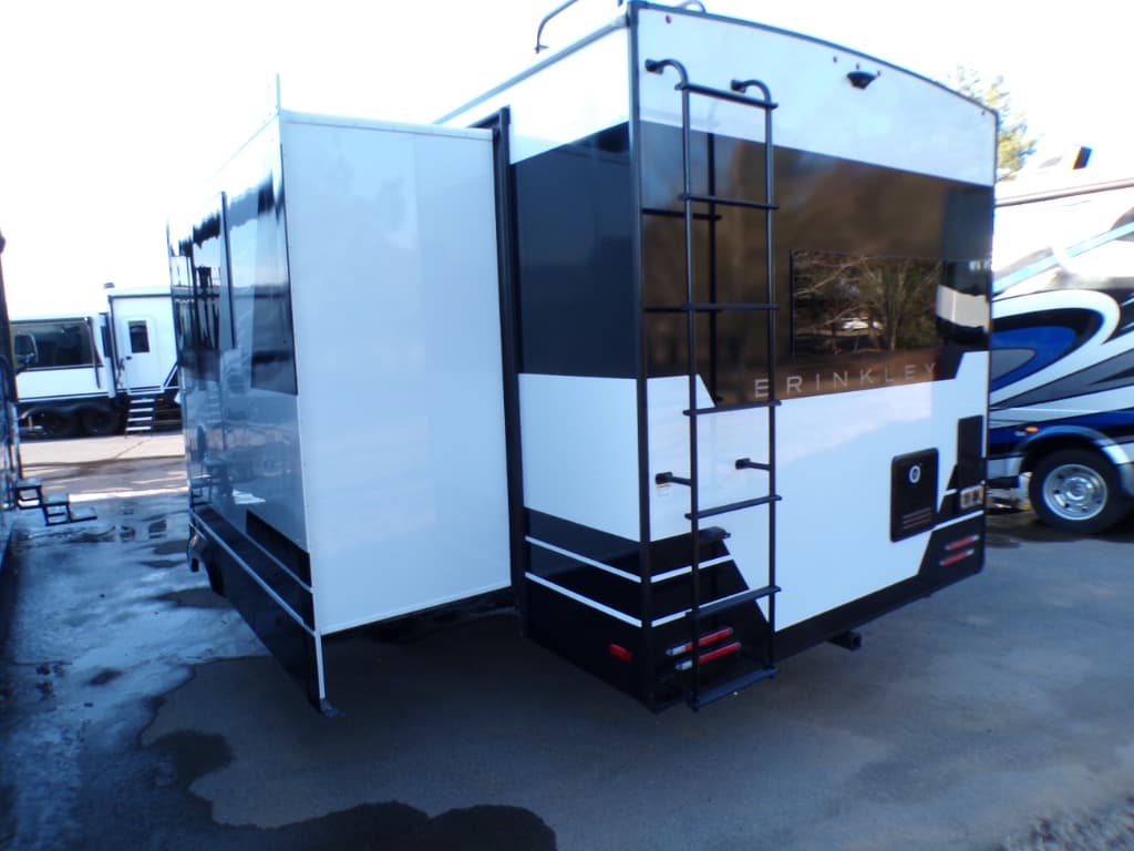 2026 Brinkley RV 2026 Brinkley RV Model I - thumbnail 4