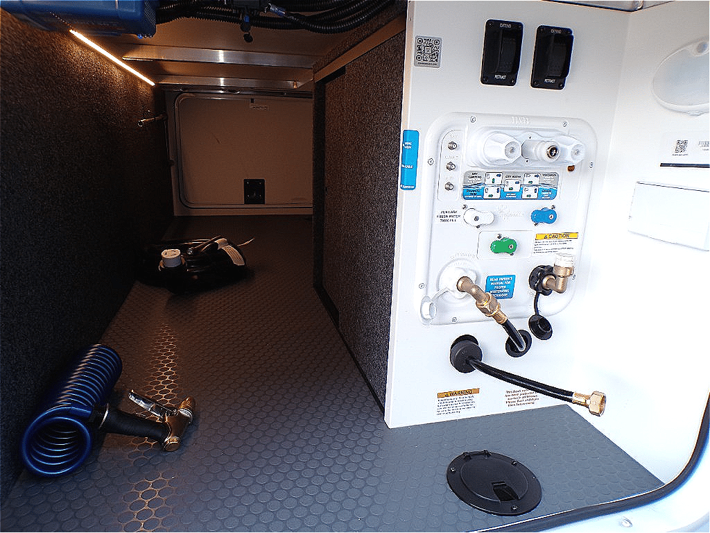 2026 Brinkley RV 2026 Brinkley RV Model I - thumbnail 7