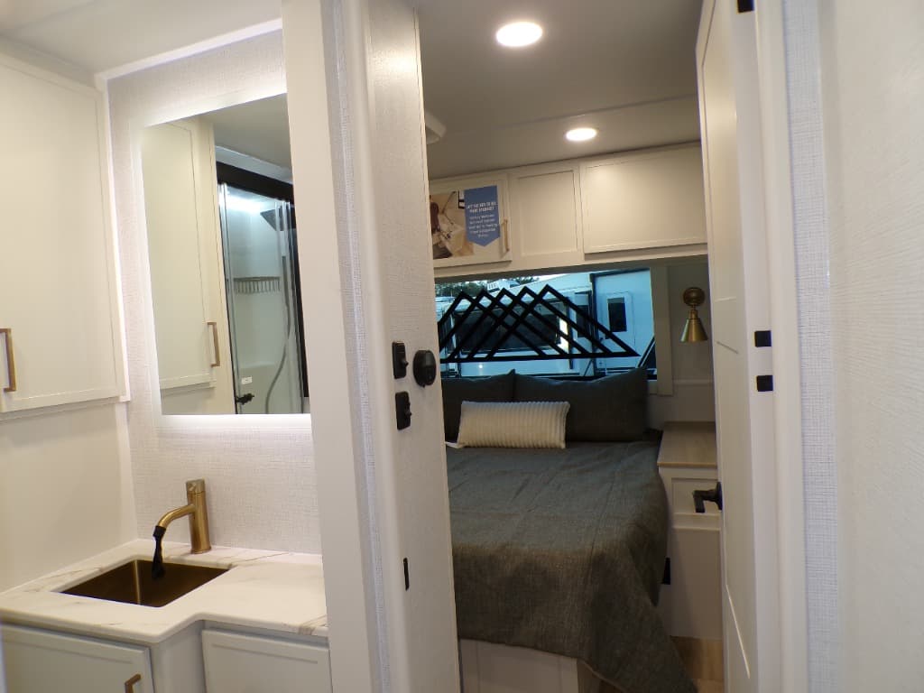 2026 Brinkley RV 2026 Brinkley RV Model I - thumbnail 12