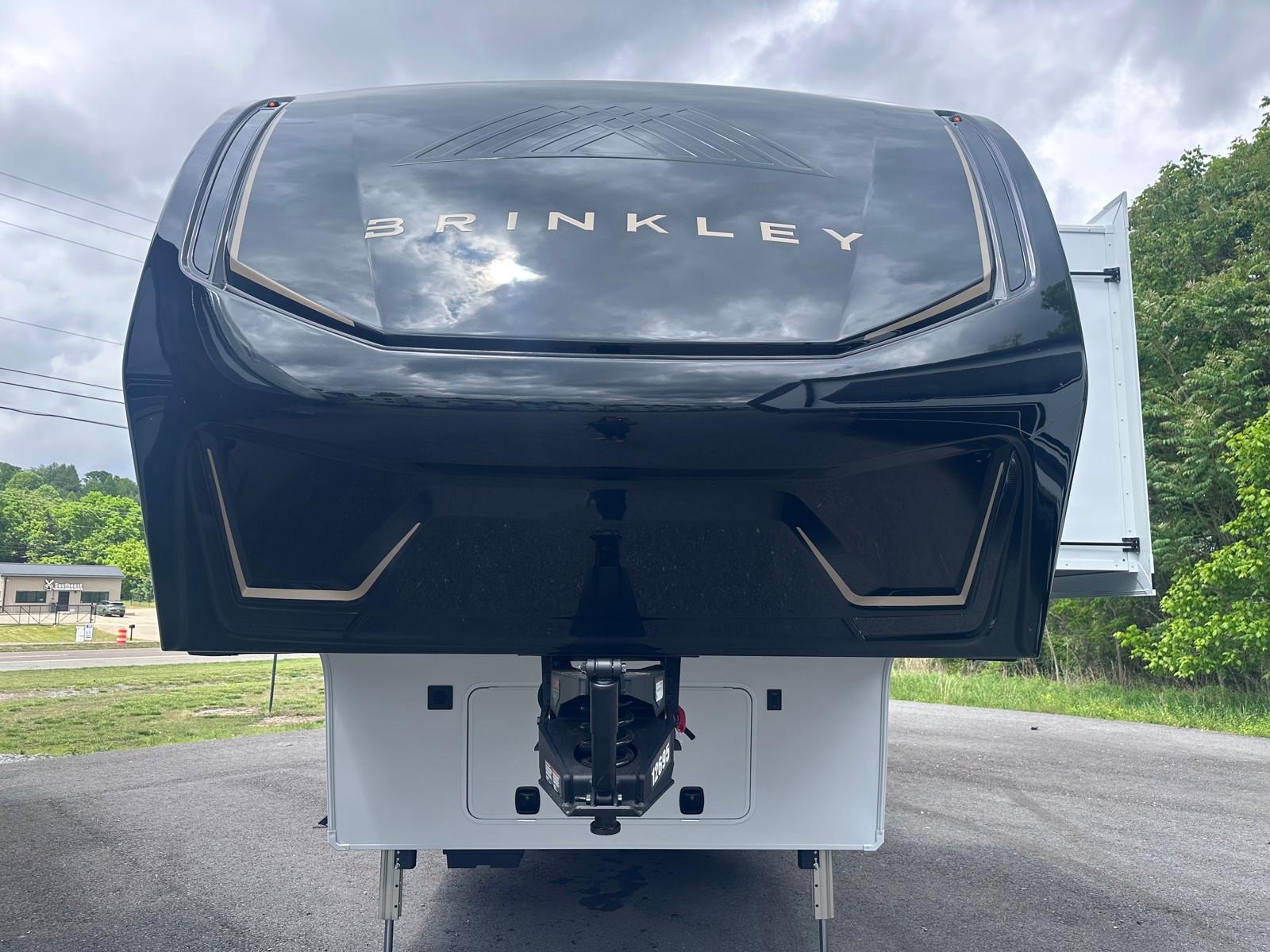 2026 Brinkley 2026 Brinkley Model Z - thumbnail 3