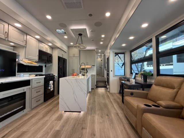 2026 Brinkley RV 2026 Brinkley RV Model G - thumbnail 7